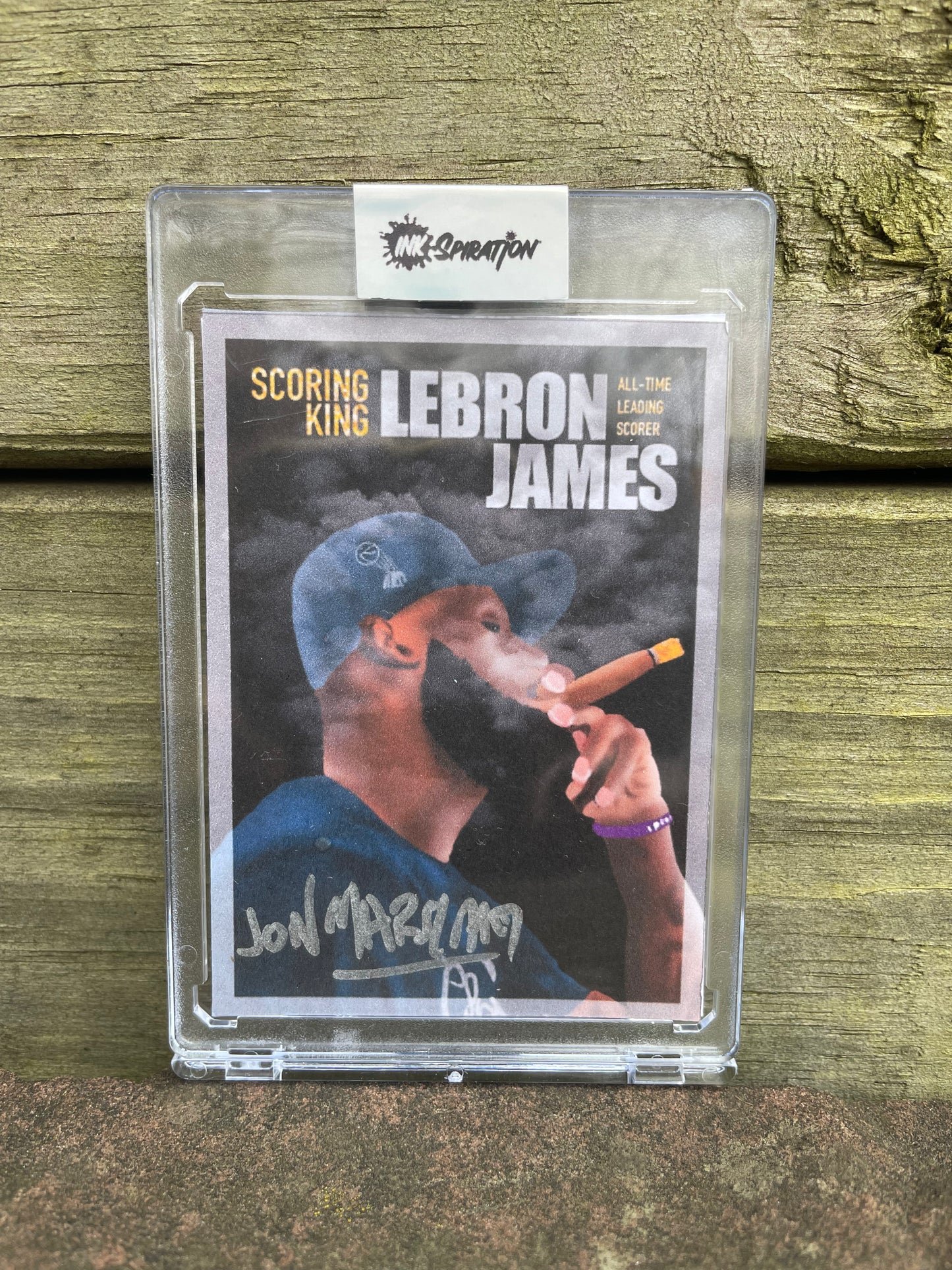 ILLUSTRATED TRADING CARD